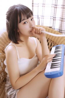 伽罗太华流眼泪翻白眼咬铁球